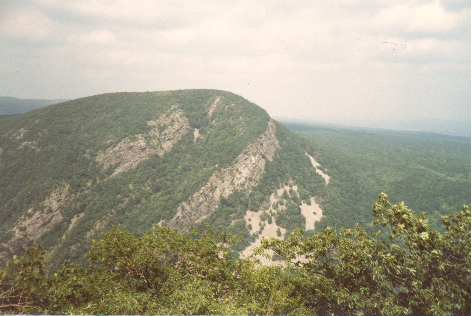 Delaware Water Gap, PA - Appalachian Trail Conservancy | Appalachian Trail  Conservancy, image size:1531x1026