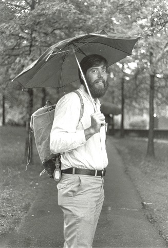 morgan-sommerville-holds-an-umbrella-at-the-biennial-conference-in-new-paltz morgan-sommerville-holds-an-umbrella-at-the-biennial-conference-in-new-paltz