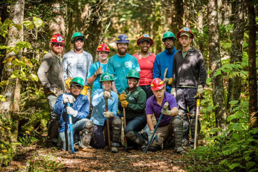 trail-angels-group-photo-horizonline-pictures-900w-web