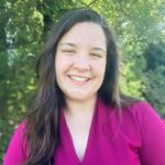 Head and shoulders photo of Julia Chain