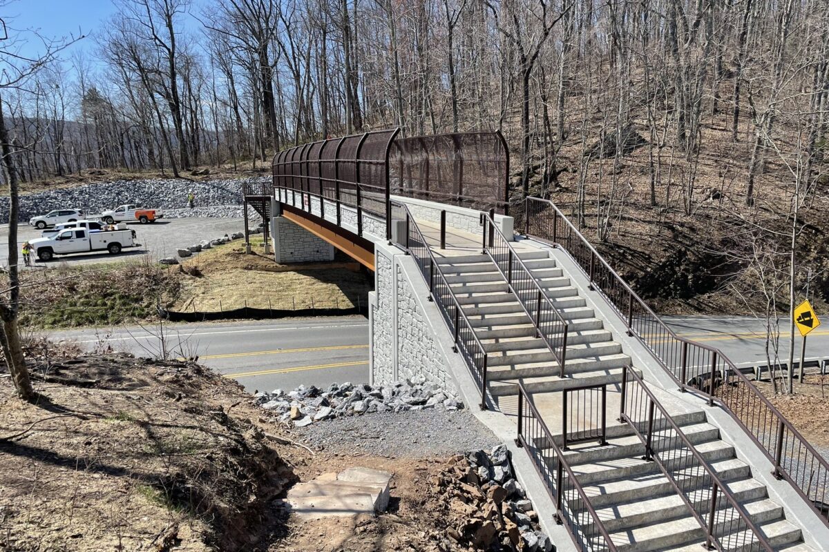 6_mcafee-trail-head-pedestrian-bridge_catc 6_mcafee-trail-head-pedestrian-bridge_catc