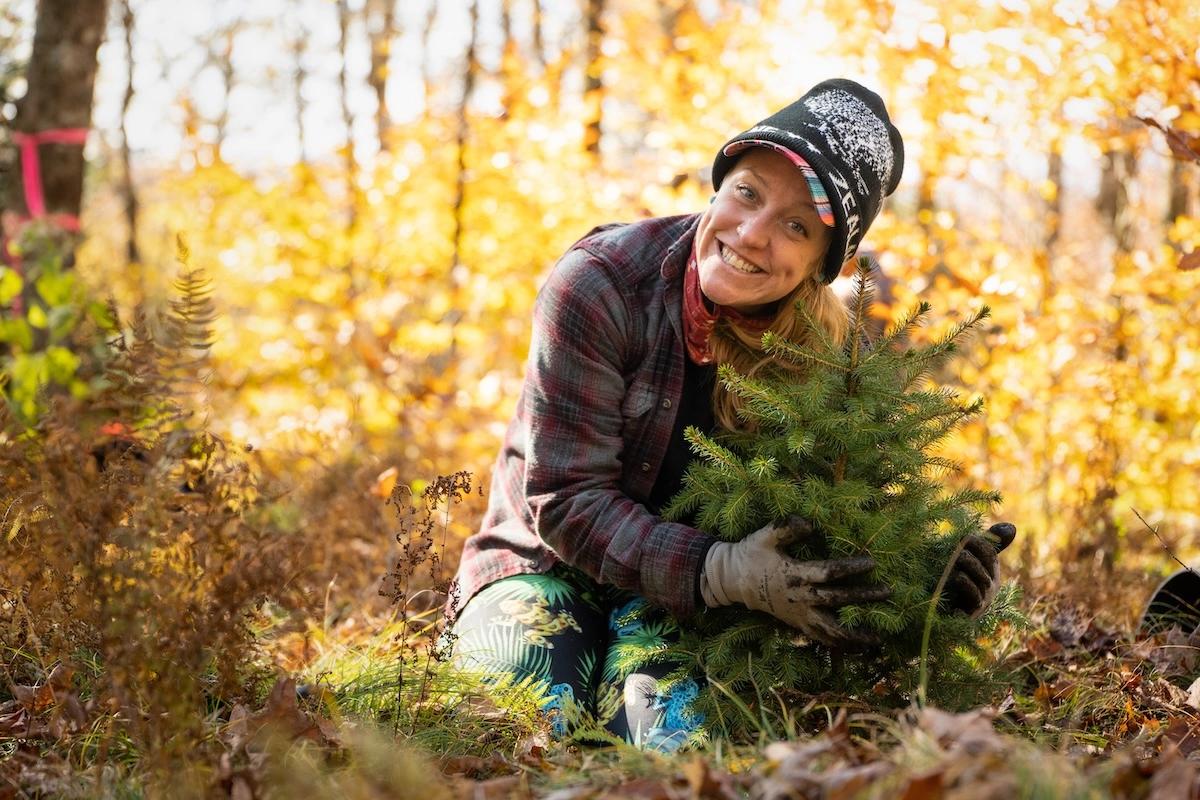 planting-native-species planting-native-species